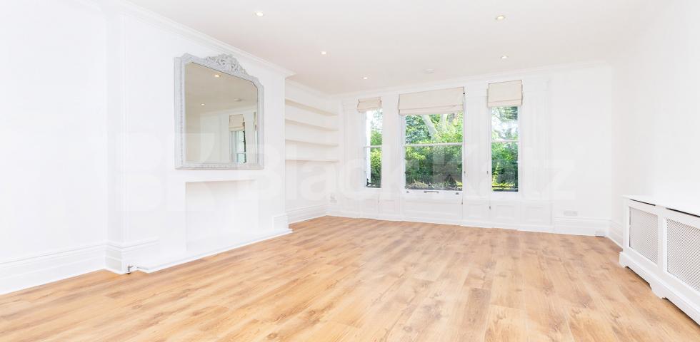 Amazing two bed with private garden and being a stoes throw to Primrose Hill. St Georges Terrace, Primrose Hill / Camden 